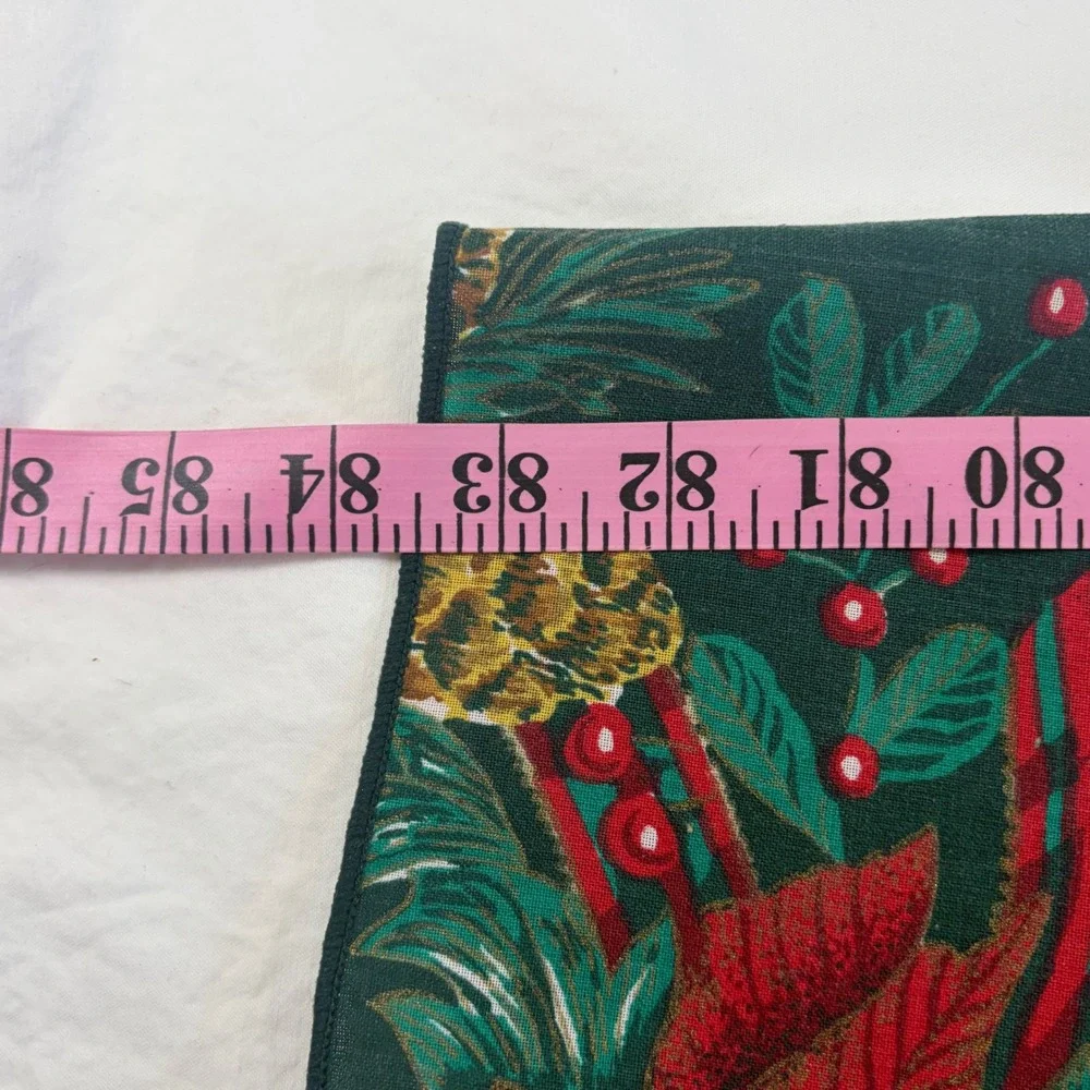 Vintage Christmas Poinsettia Plaid Ribbon Green Tablecloth 60x84 Rectangular